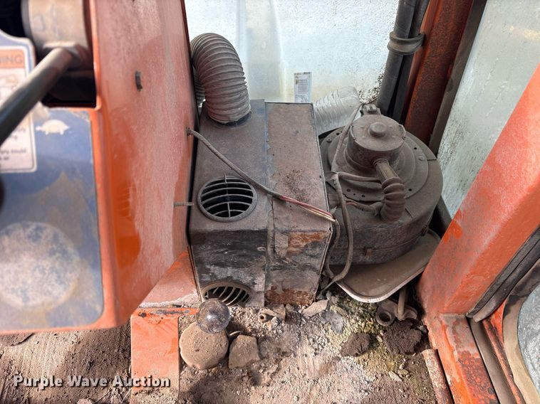 image for item DY0668 2013 Broce KR350 broom