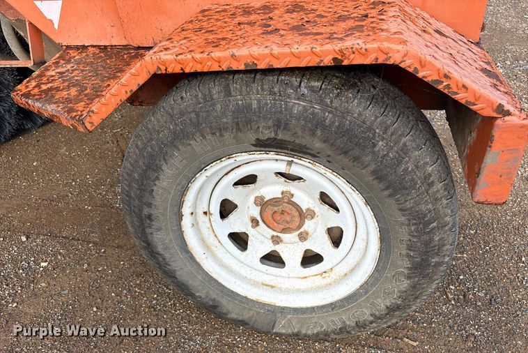 image for item DY0668 2013 Broce KR350 broom