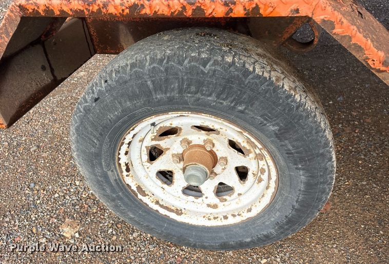 image for item DY0668 2013 Broce KR350 broom