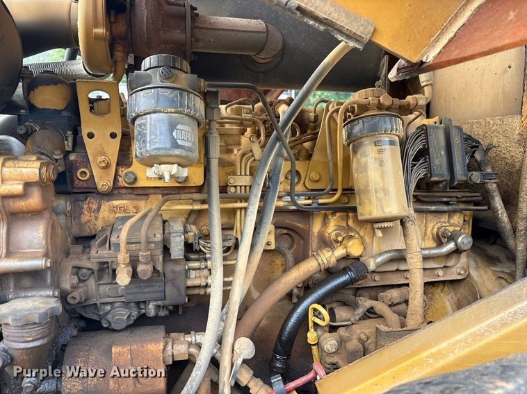 image for item DY0669 2007 Caterpillar CS563E single drum vibratory roller