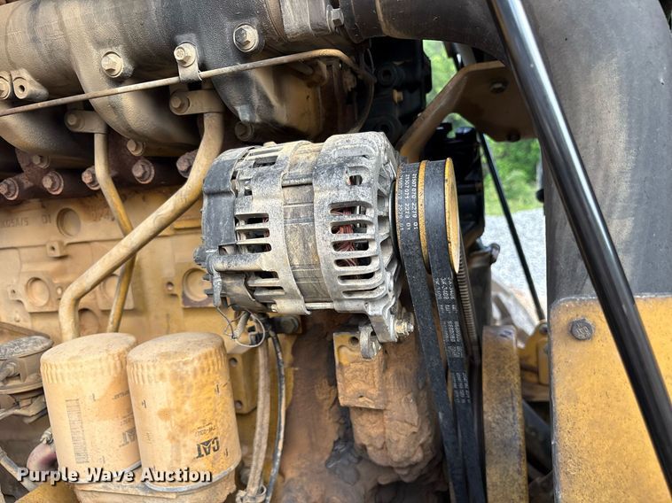 image for item DY0669 2007 Caterpillar CS563E single drum vibratory roller