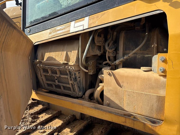image for item DY0670 2023 Caterpillar D5K2 LGP dozer