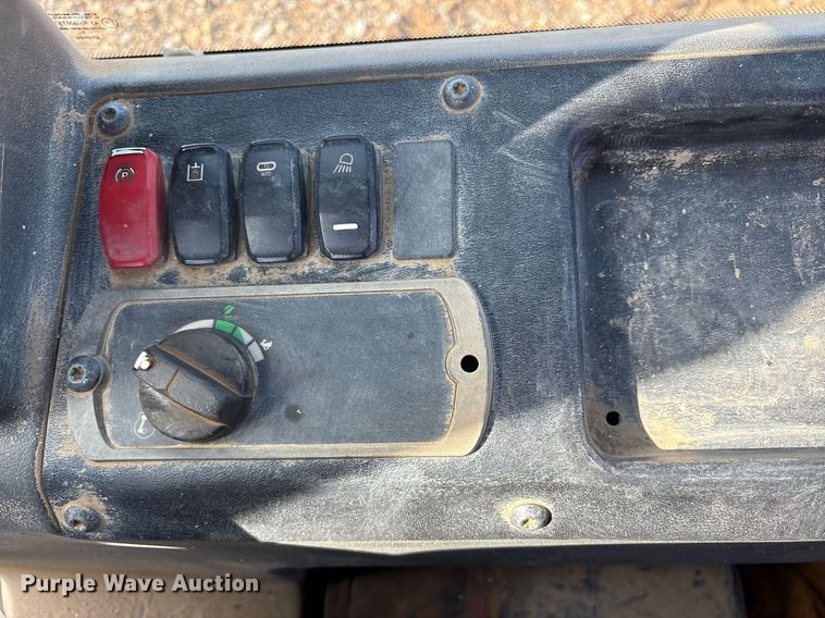 image for item DY0670 2023 Caterpillar D5K2 LGP dozer