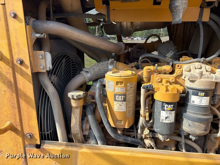 image for item DY0670 2023 Caterpillar D5K2 LGP dozer