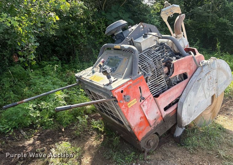 image for item DY0671 2018 Husqvarna FS7000D concrete saw