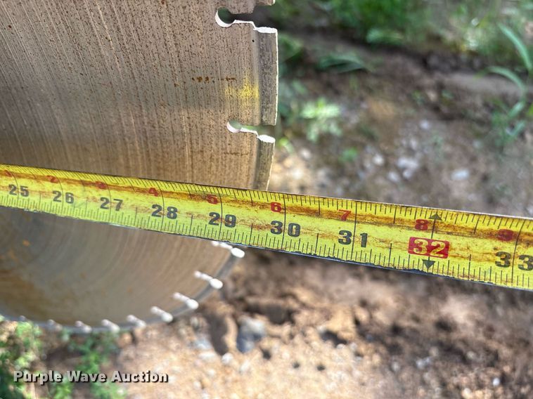 image for item DY0671 2018 Husqvarna FS7000D concrete saw