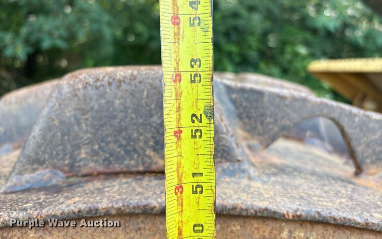 image for item DY0672 2001 Caterpillar CS433C single drum vibratory roller