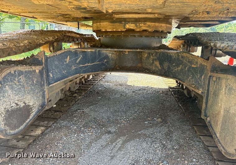 image for item DY0673 2019 Kobelco SK170LC-10 excavator