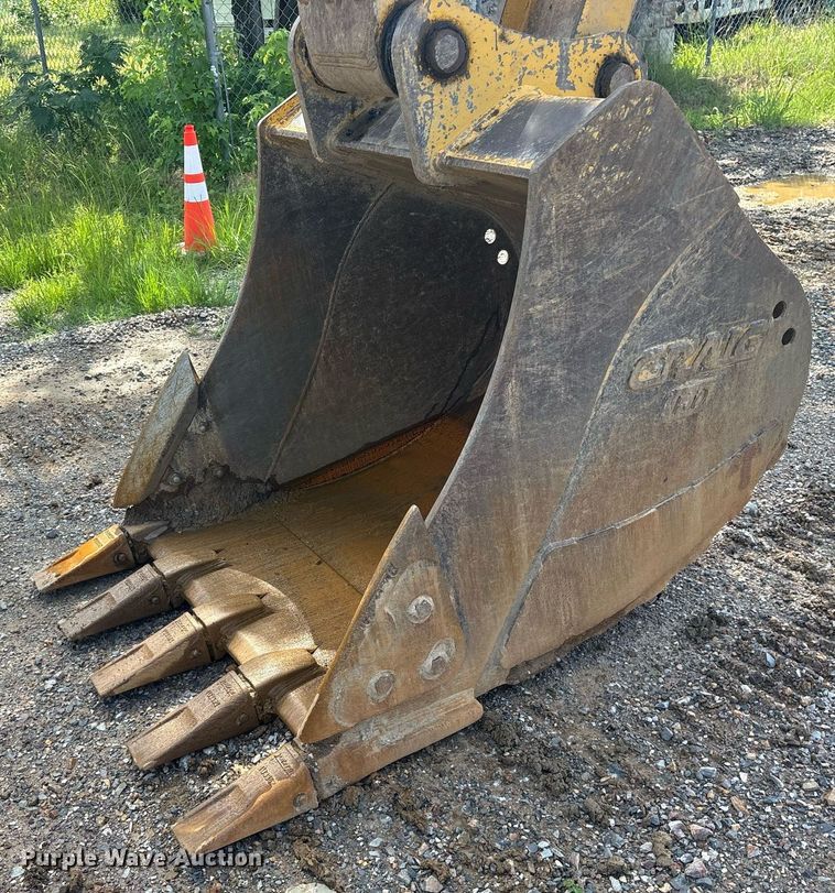 image for item DY0673 2019 Kobelco SK170LC-10 excavator
