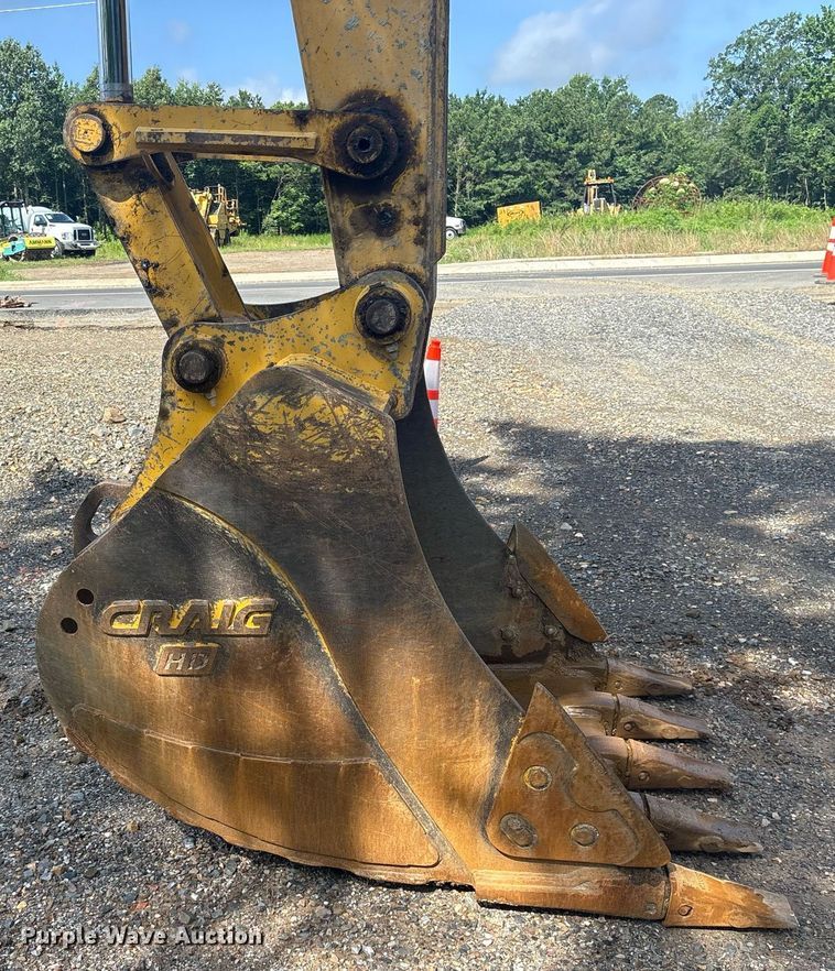 image for item DY0673 2019 Kobelco SK170LC-10 excavator