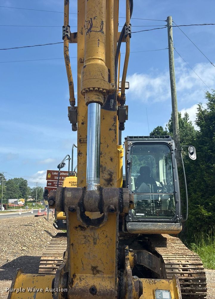 image for item DY0673 2019 Kobelco SK170LC-10 excavator