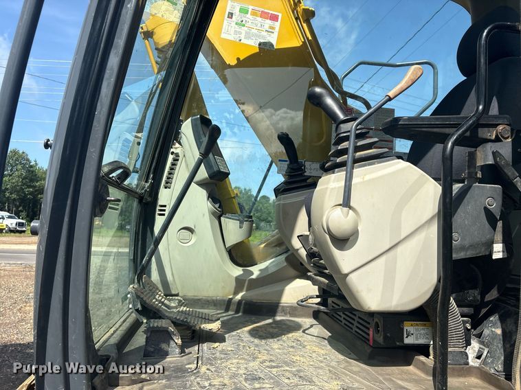 image for item DY0673 2019 Kobelco SK170LC-10 excavator