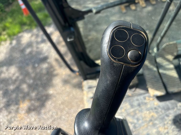 image for item DY0673 2019 Kobelco SK170LC-10 excavator