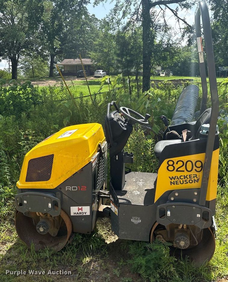 image for item DY0674 2021 Wacker Neuson RD12 double drum vibratory roller