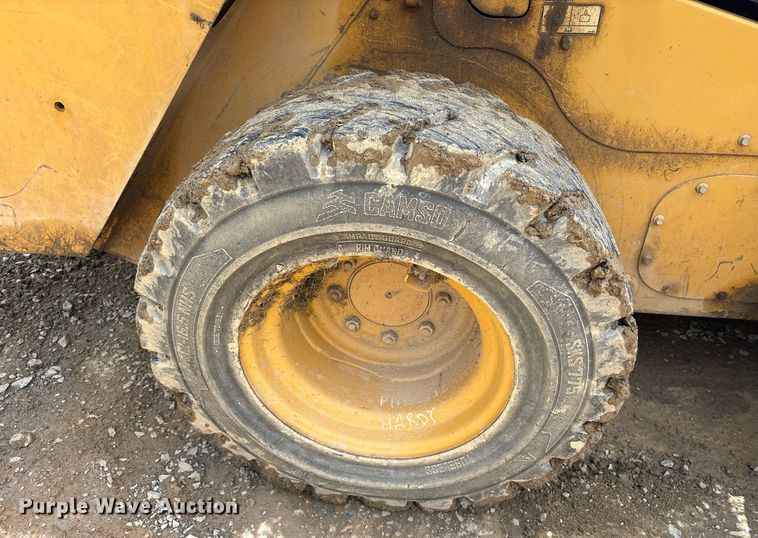 image for item DY0675 2015 Caterpillar 262D skid steer loader