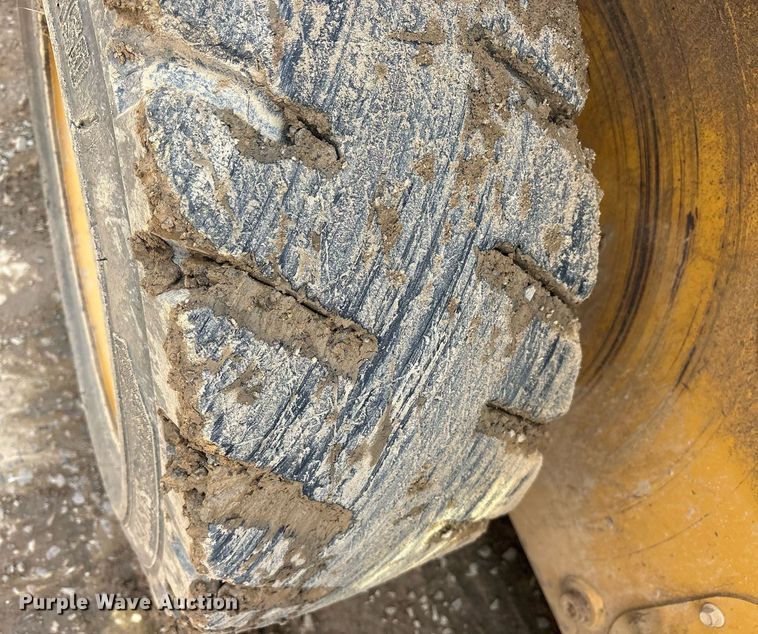 image for item DY0675 2015 Caterpillar 262D skid steer loader