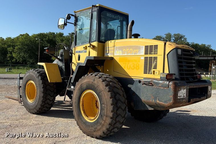 image for item DY0676 2003 Komatsu WA250PT-5 wheel loader
