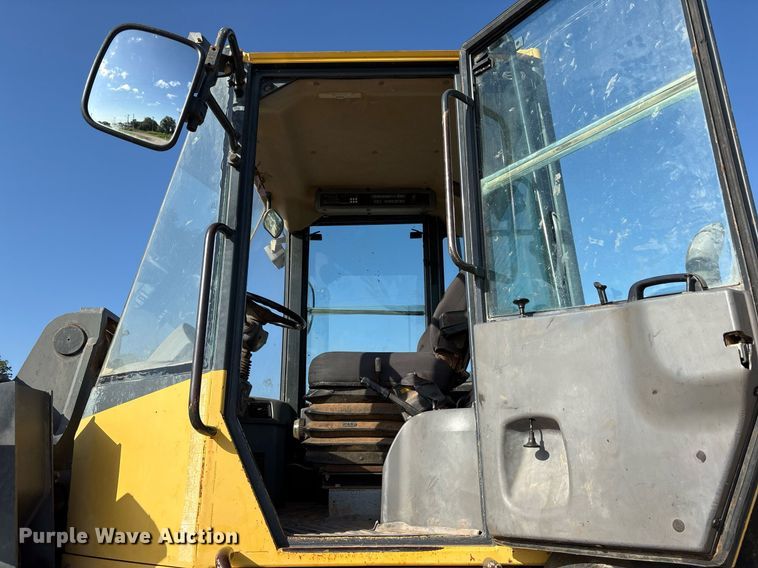 image for item DY0676 2003 Komatsu WA250PT-5 wheel loader