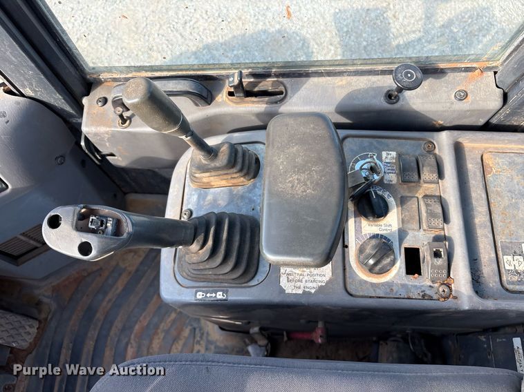 image for item DY0676 2003 Komatsu WA250PT-5 wheel loader