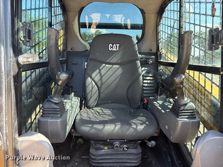 image for item DY0693 2020 Caterpillar 259D3 tracked skid steer loader