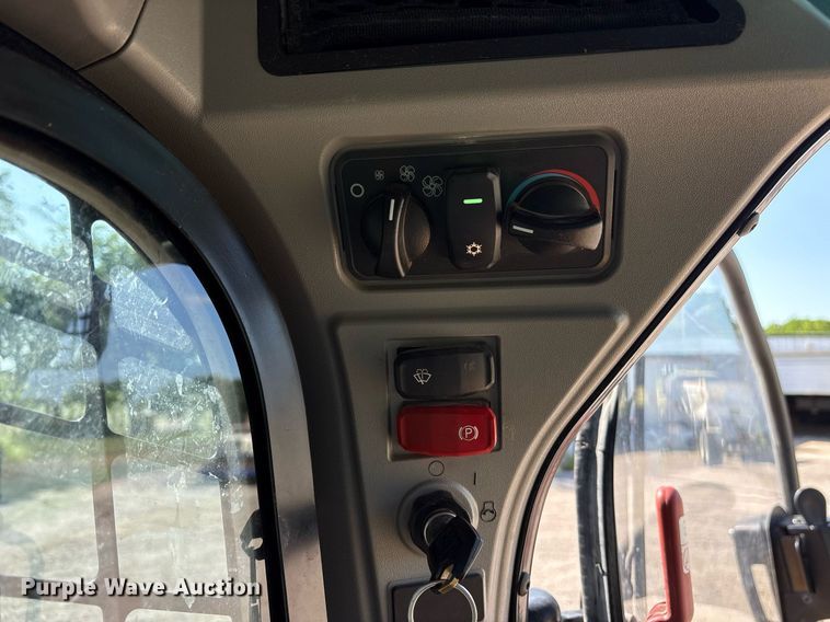 image for item DY0693 2020 Caterpillar 259D3 tracked skid steer loader