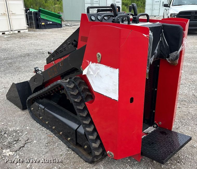 image for item DY0700 2024 Valley Pioneer SCL850 compact utility loader