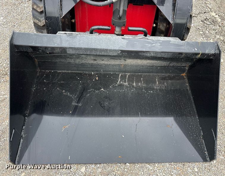 image for item DY0700 2024 Valley Pioneer SCL850 compact utility loader