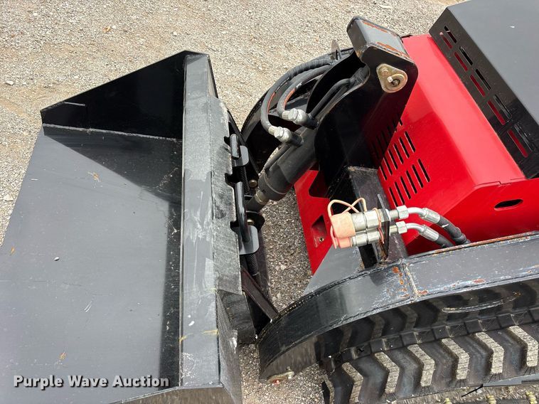 image for item DY0700 2024 Valley Pioneer SCL850 compact utility loader