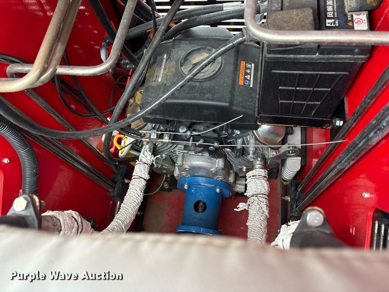 image for item DY0700 2024 Valley Pioneer SCL850 compact utility loader