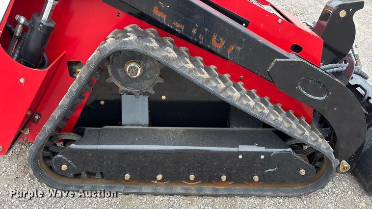 image for item DY0700 2024 Valley Pioneer SCL850 compact utility loader