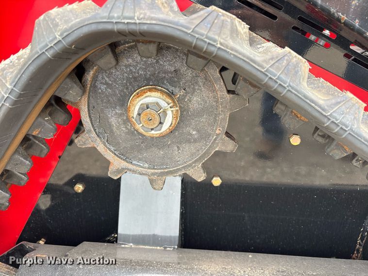 image for item DY0700 2024 Valley Pioneer SCL850 compact utility loader