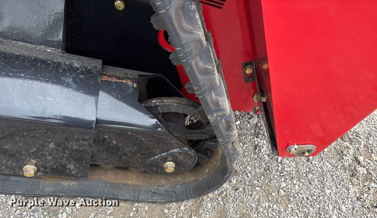 image for item DY0700 2024 Valley Pioneer SCL850 compact utility loader