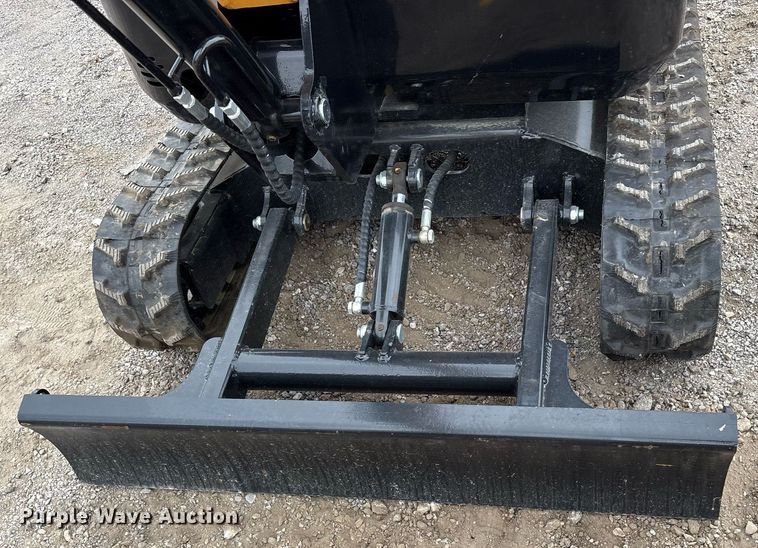 image for item DY0702 2024 EINGP EM15 mini excavator