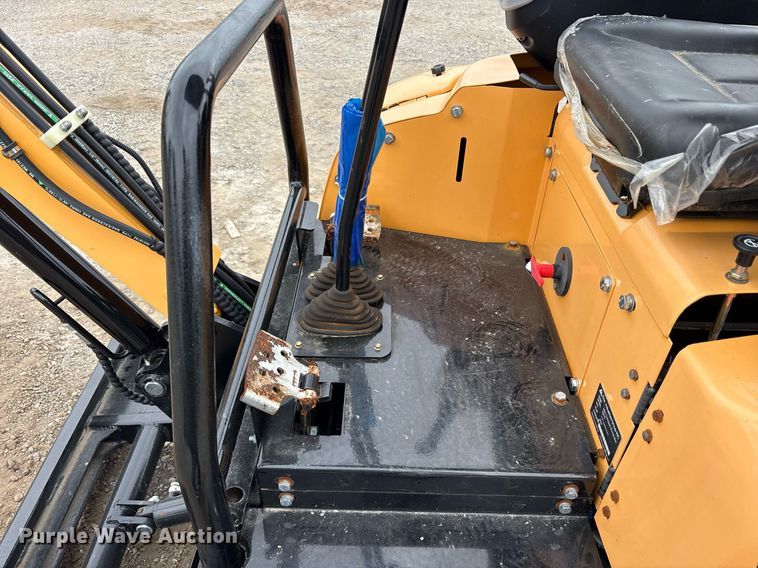 image for item DY0702 2024 EINGP EM15 mini excavator