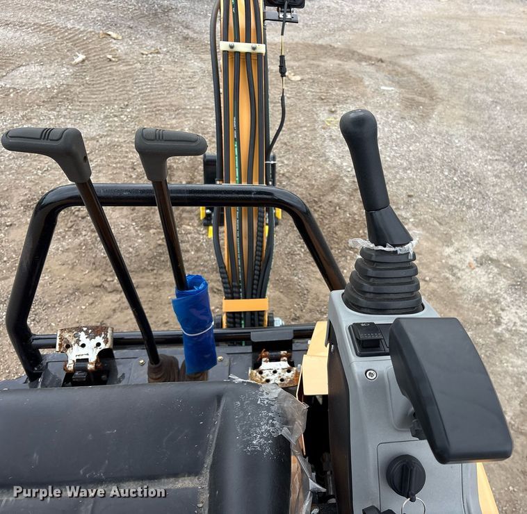 image for item DY0702 2024 EINGP EM15 mini excavator