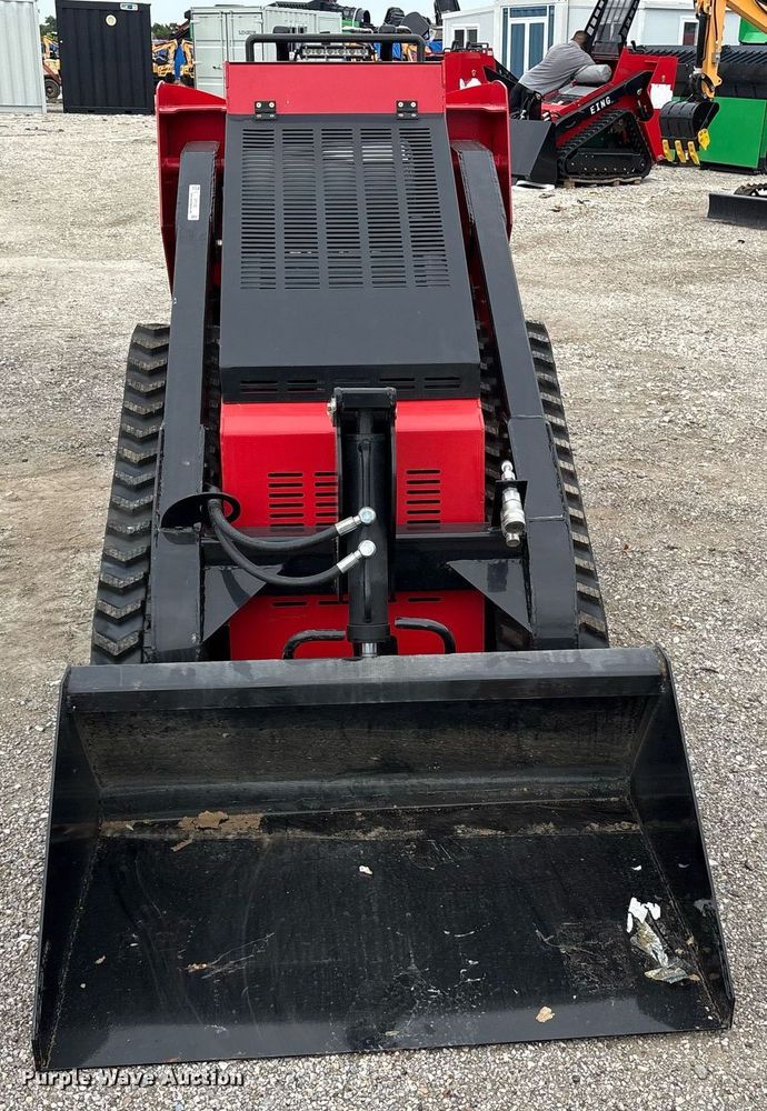 image for item DY0703 2024 Valley Pioneer SCL850 compact utility loader