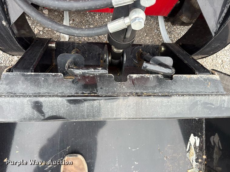 image for item DY0703 2024 Valley Pioneer SCL850 compact utility loader