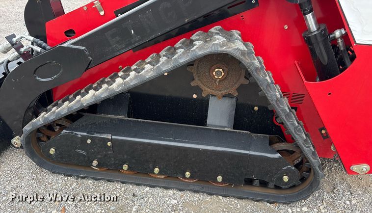 image for item DY0703 2024 Valley Pioneer SCL850 compact utility loader