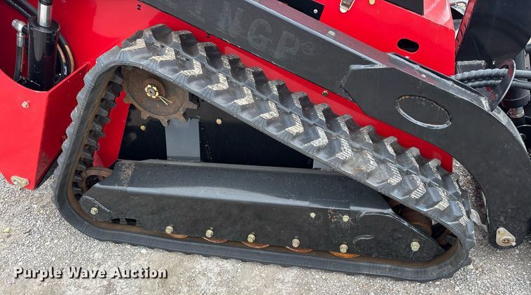 image for item DY0703 2024 Valley Pioneer SCL850 compact utility loader