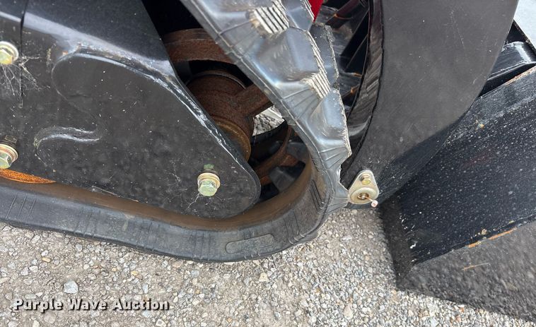 image for item DY0703 2024 Valley Pioneer SCL850 compact utility loader