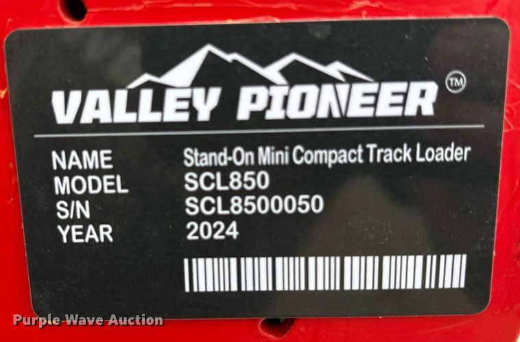 image for item DY0703 2024 Valley Pioneer SCL850 compact utility loader