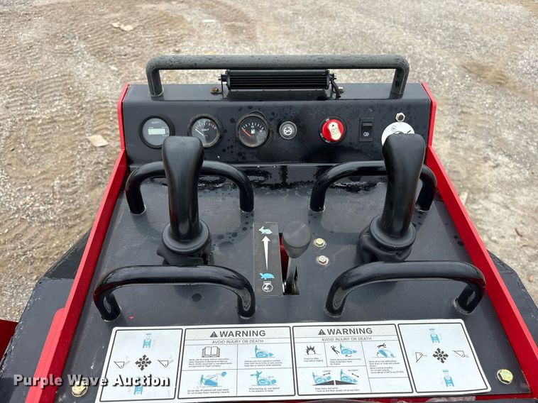 image for item DY0704 2024 Erie Industry Group SCL850 compact utility loader