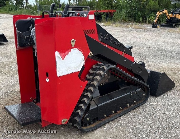 image for item DY0705 2024 Erie Industry Group SCL850 compact utility loader