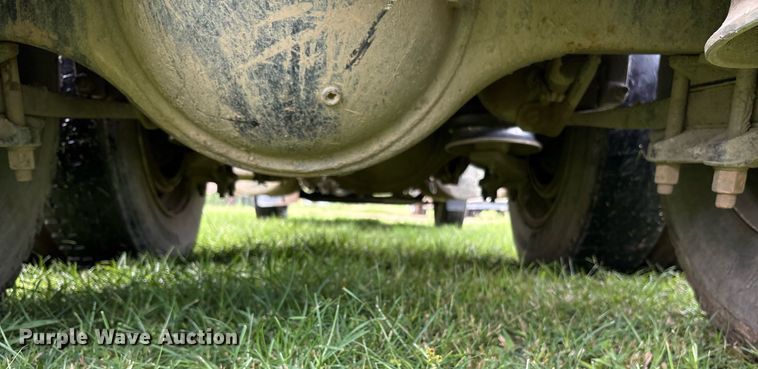 image for item DY0749 1995 Freightliner FLD 120 dump truck