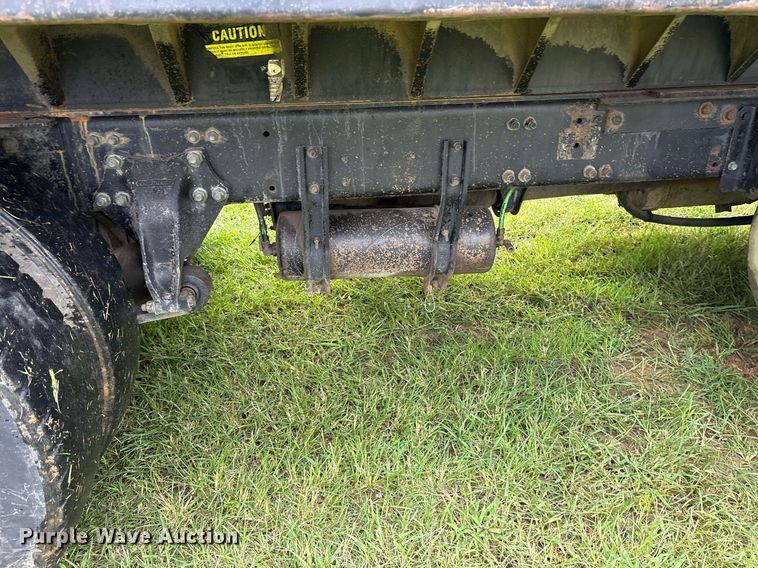 image for item DY0749 1995 Freightliner FLD 120 dump truck