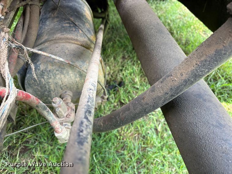 image for item DY0749 1995 Freightliner FLD 120 dump truck