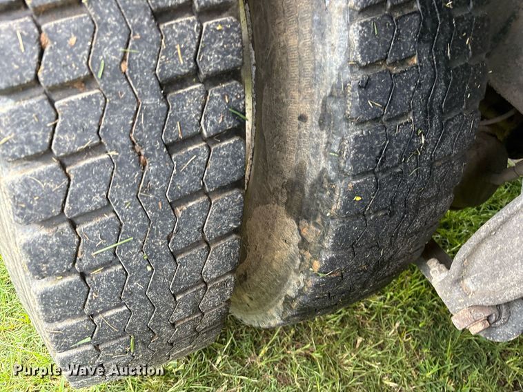 image for item DY0749 1995 Freightliner FLD 120 dump truck