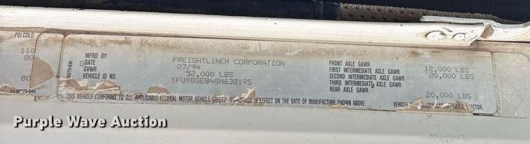 image for item DY0749 1995 Freightliner FLD 120 dump truck