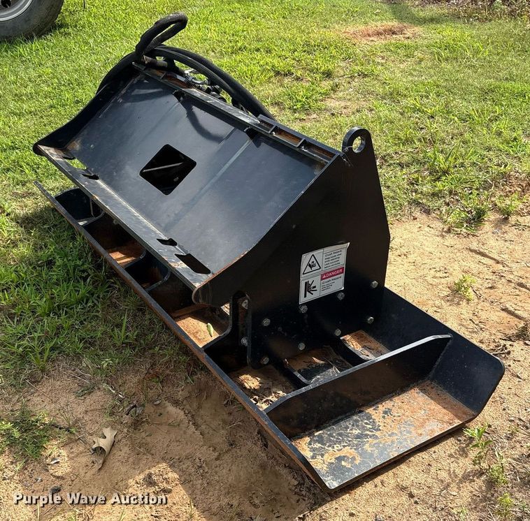 image for item DY0750 2023 LandHonor VPC-11-72W skid steer plate compactor