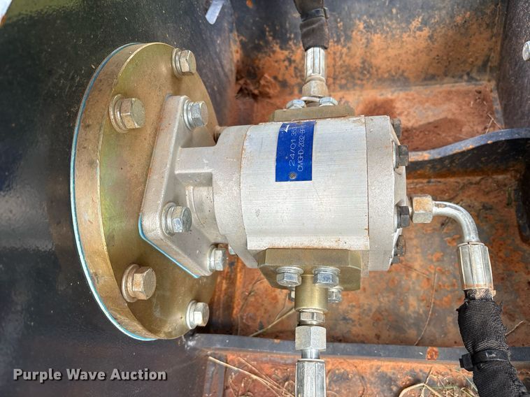 image for item DY0750 2023 LandHonor VPC-11-72W skid steer plate compactor